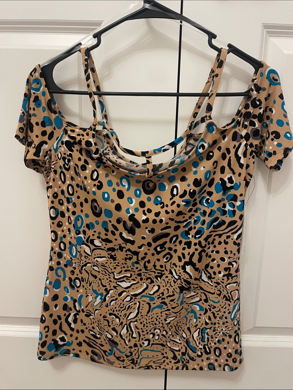 BOLD elements cut to curve